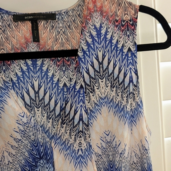 BCBG MaxAzria Tara Sleeveless Cascade Ruffle Dress In ZigZag Pattern - Picture 7 of 8